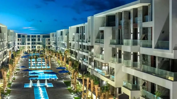 Luxurious 6-Bedroom Duplex in El Patio Sola