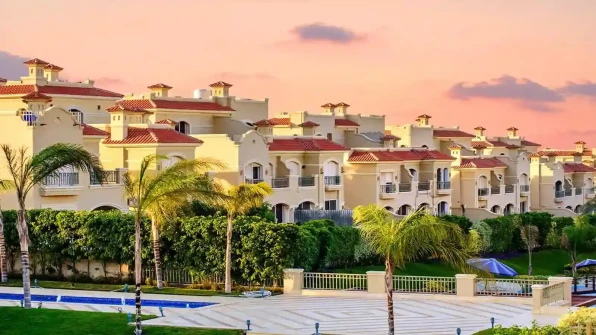 Luxurious 4-Bedroom Apartment in El Patio Sola