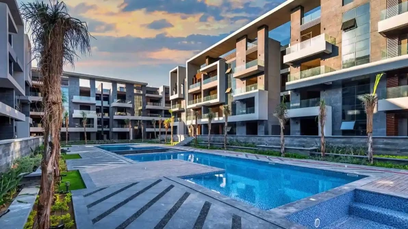 Majestic 4-Bedroom Penthouse in El Patio Sola
