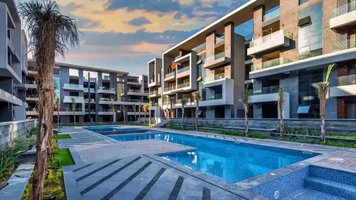 Majestic 4-Bedroom Penthouse in El Patio Sola